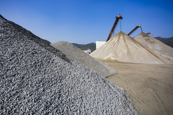 河砂禁采，機(jī)制砂興起，投資制砂設(shè)備，請認(rèn)準(zhǔn)唐山金路